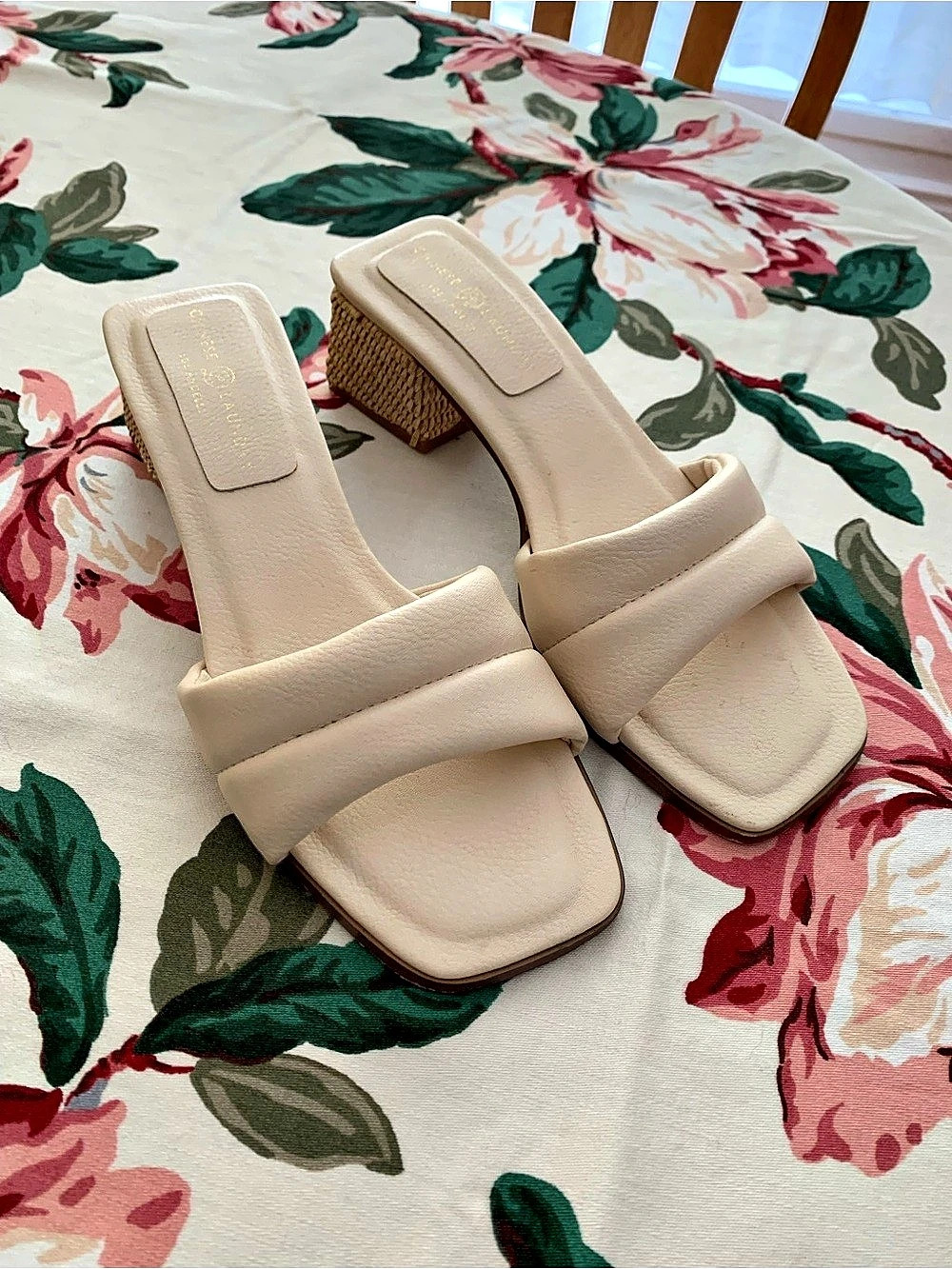 Chinese Laundry Los Angeles ,  Woven Block Heel leather Sandals in Cream size 7.